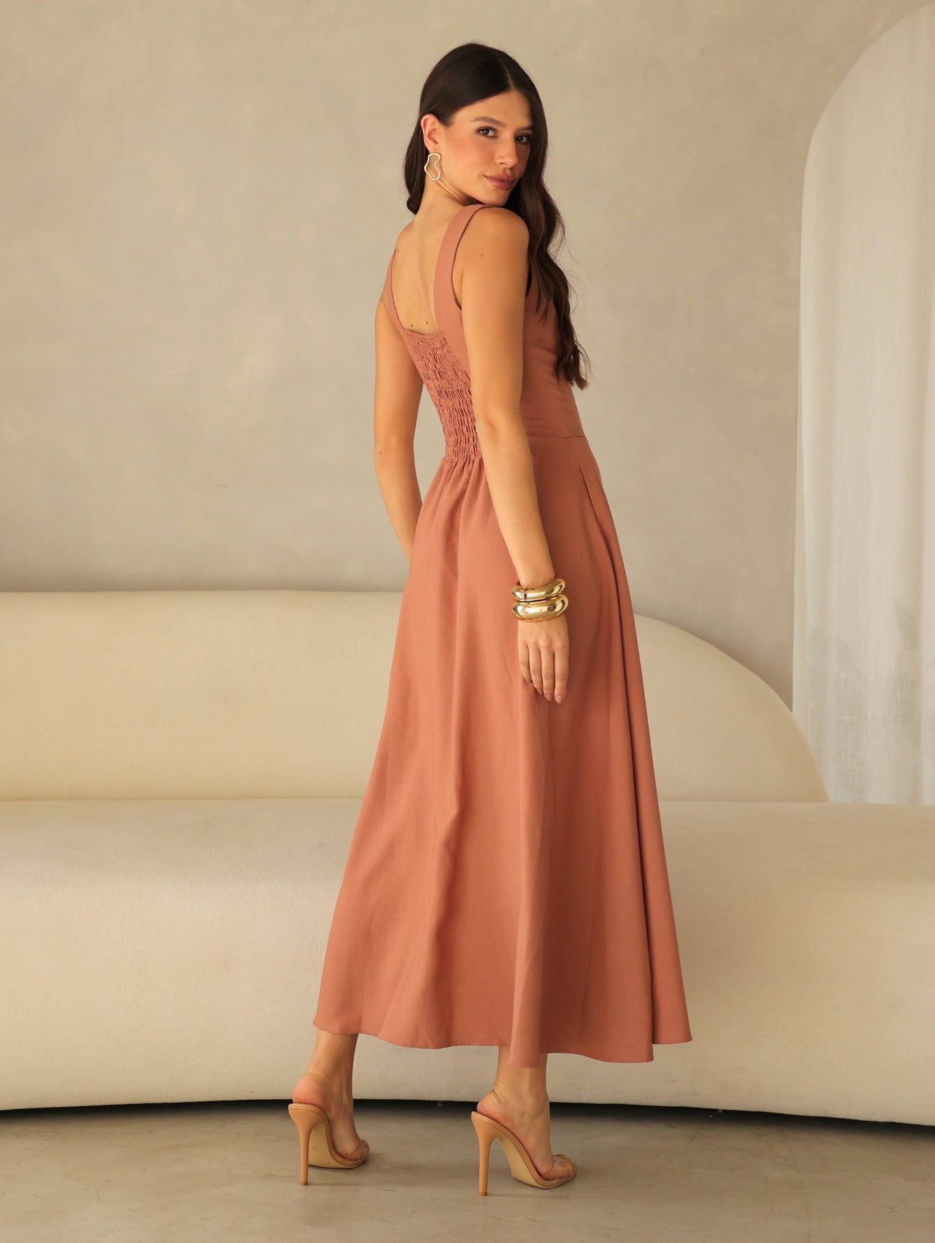 Vestido Longo Alfaiataria Decote Quadrado e Bolsos Yanca