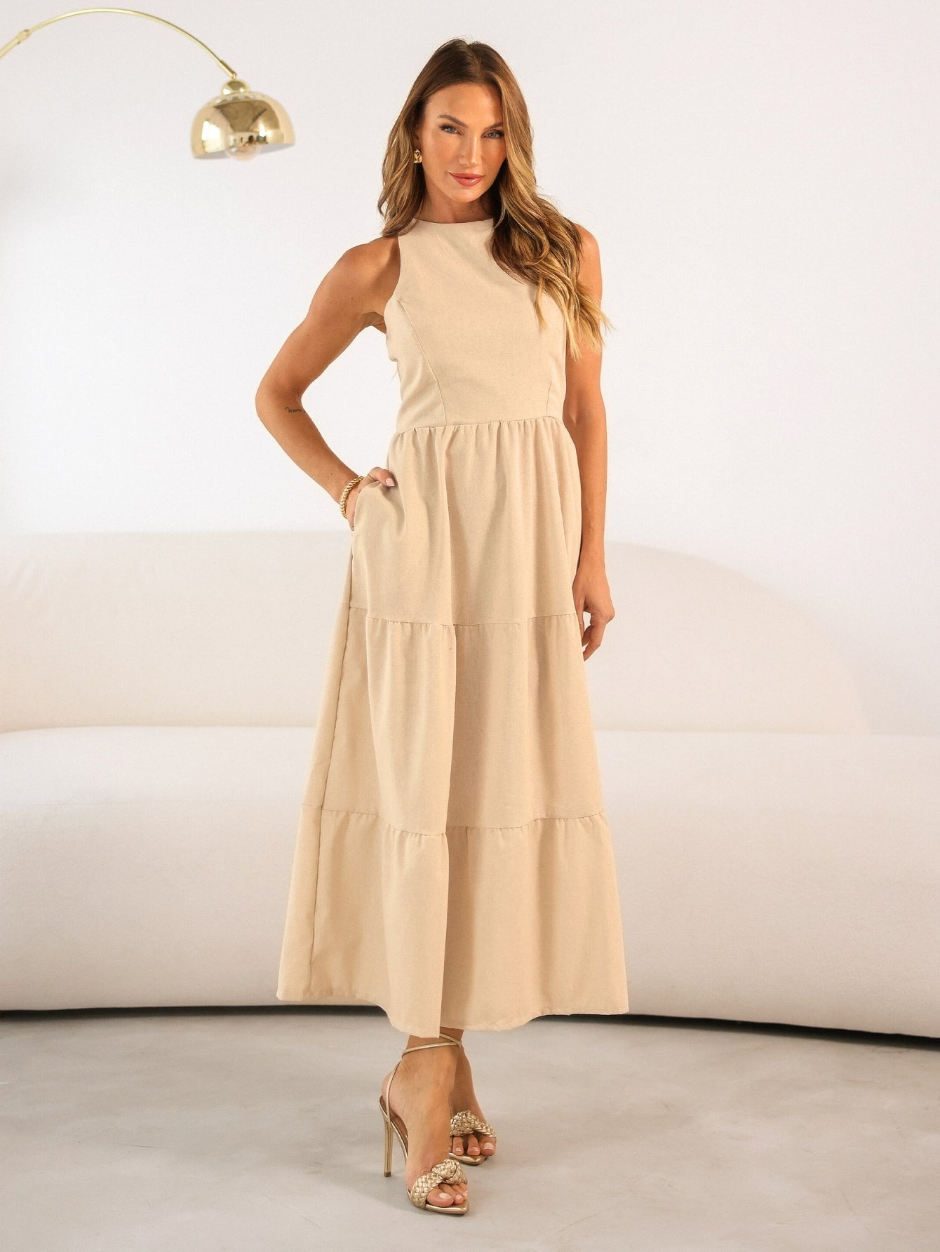 Vestido Longo Alfaiataria Sem Manga Zíper nas Costas Flora