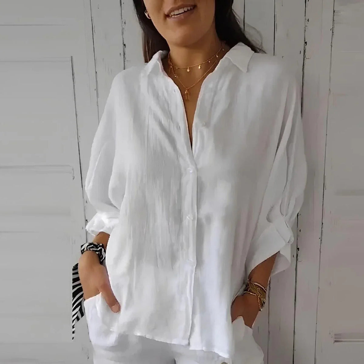 (Promoção Compre 1 e Leve 2) Camisa Cassandra™ em Linho de Algodão / Caimento Soltinho para uma Sensação Agradável no Seu Dia a Dia!