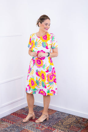 Vestido Sara - Malha Confort Deluxe Midi com Mangas e Bolsos