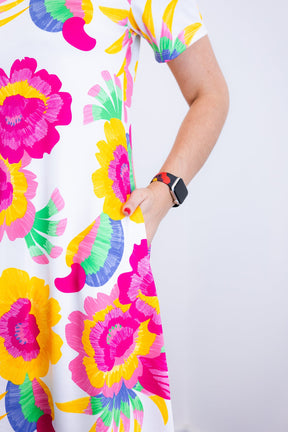 Vestido Sara - Malha Confort Deluxe Midi com Mangas e Bolsos