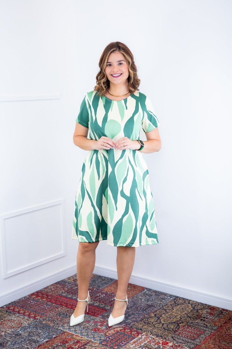 Vestido Sara - Malha Confort Deluxe Midi com Mangas e Bolsos