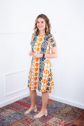 Vestido Sara - Malha Confort Deluxe Midi com Mangas e Bolsos