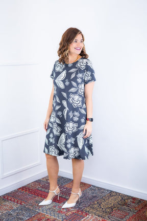 Vestido Sara - Malha Confort Deluxe Midi com Mangas e Bolsos