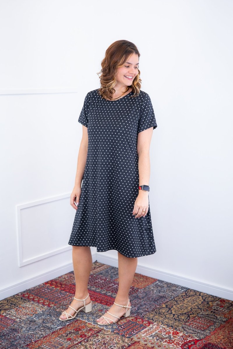 Vestido Sara - Malha Confort Deluxe Midi com Mangas e Bolsos