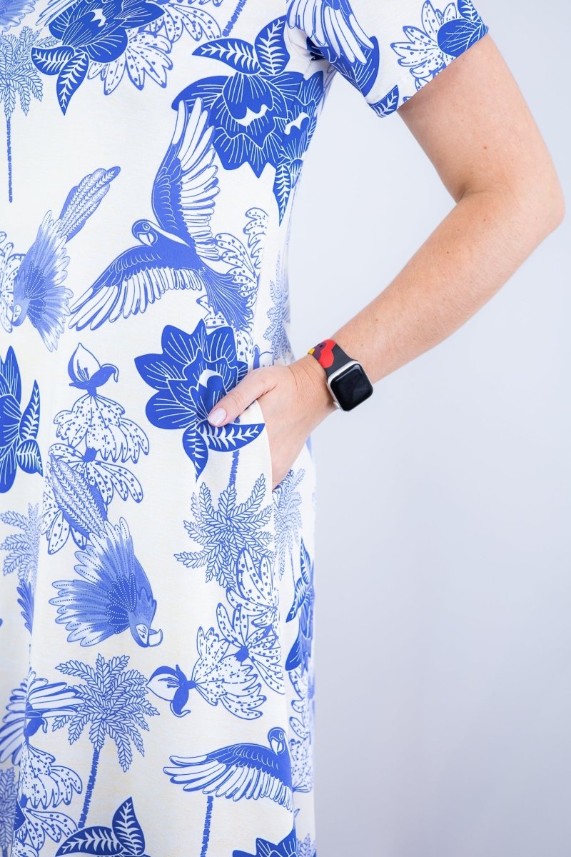 Vestido Sara - Malha Confort Deluxe Midi com Mangas e Bolsos