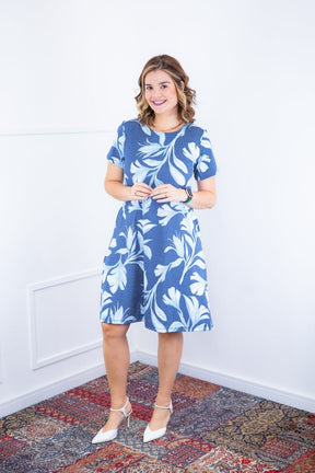 Vestido Sara - Malha Confort Deluxe Midi com Mangas e Bolsos