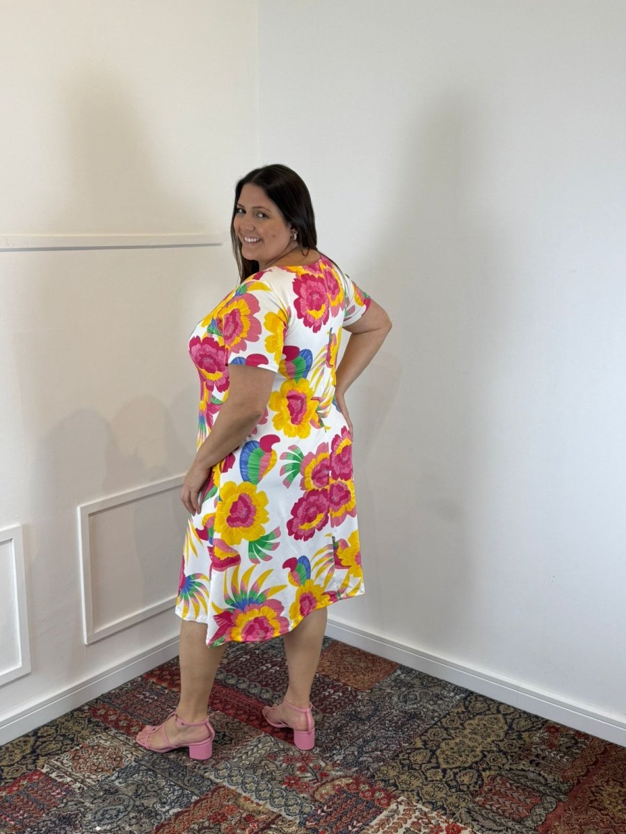 Vestido Sara - Malha Confort Deluxe Midi com Mangas e Bolsos