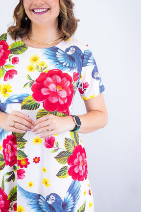 Vestido Sara - Malha Confort Deluxe Midi com Mangas e Bolsos