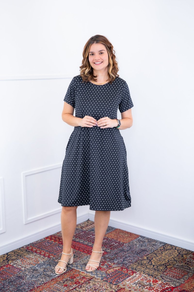 Vestido Sara - Malha Confort Deluxe Midi com Mangas e Bolsos