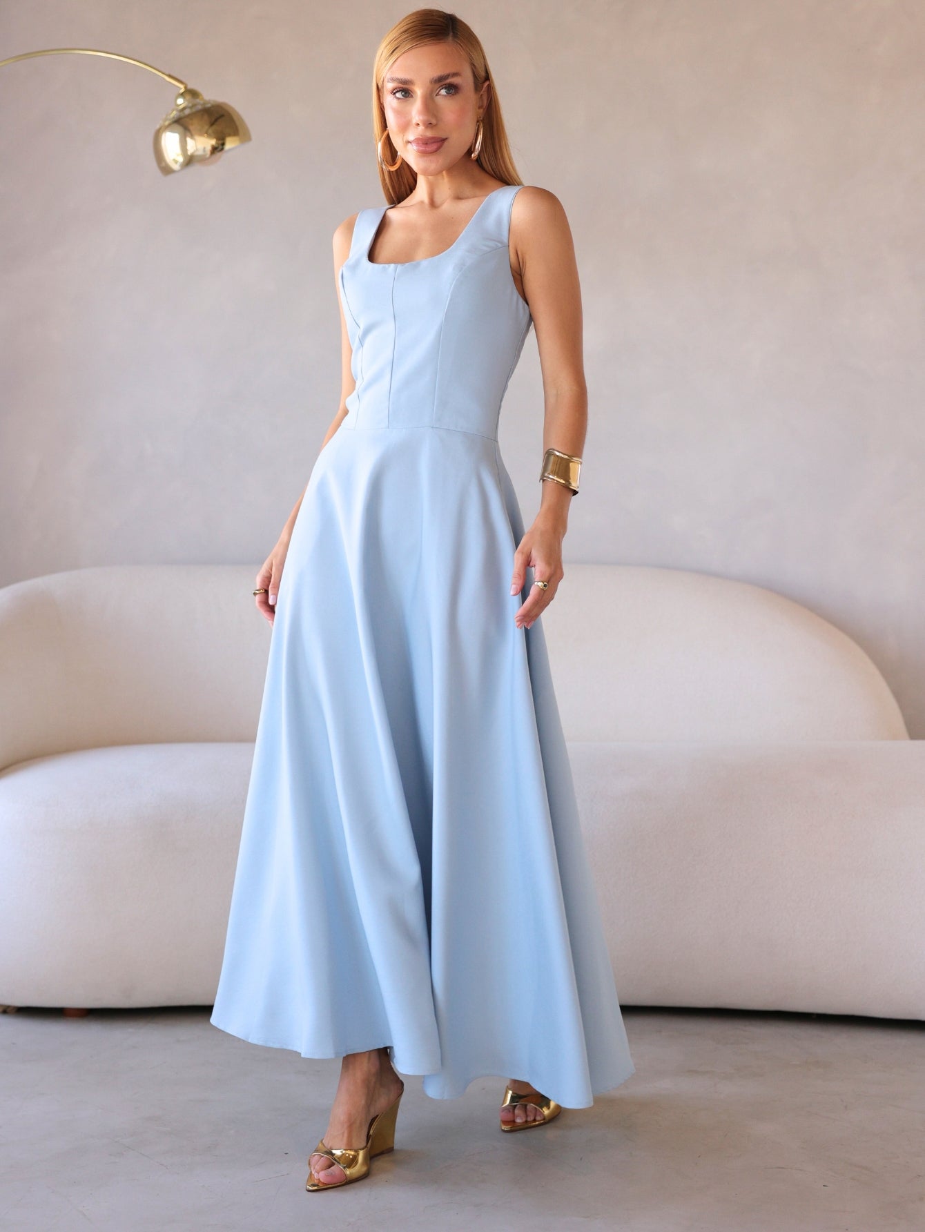 Vestido Longo Alfaiataria Decote Quadrado e Bolsos Yanca